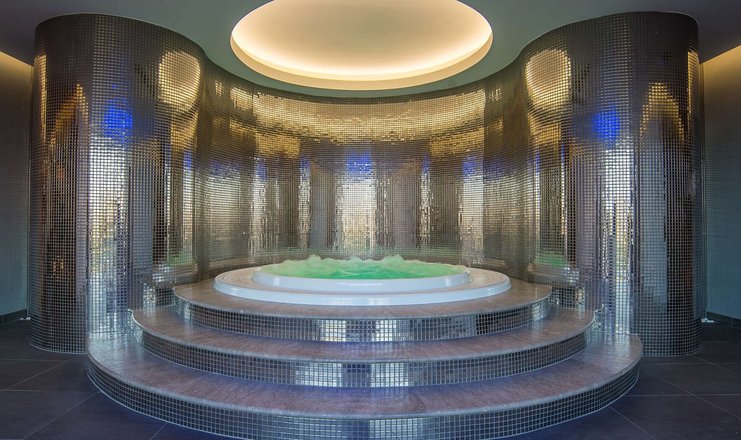 Фото отеля («Radisson Collection Paradise Resort & Spa, Sochi» отель) - Гидромассажная ванна в SPA салоне