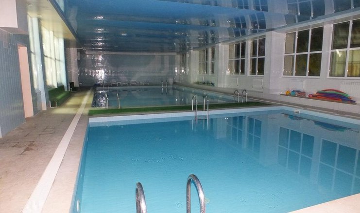 Фото отеля («Радость» санаторий) - Крытый бассейн