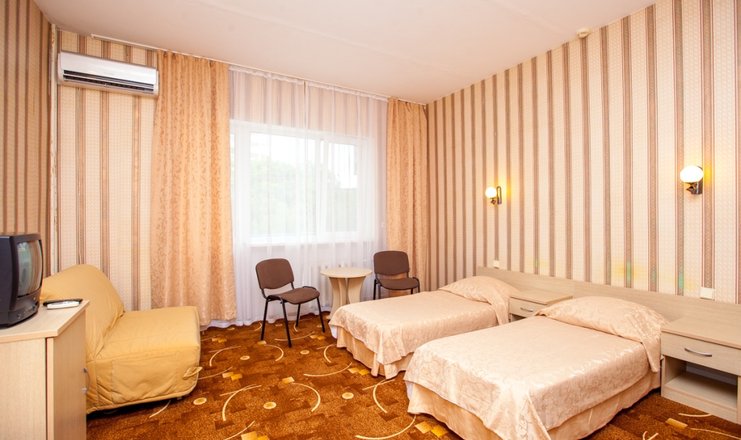 Фото отеля («Русь» санаторий) - Комфорт 3-местный 7 корпус