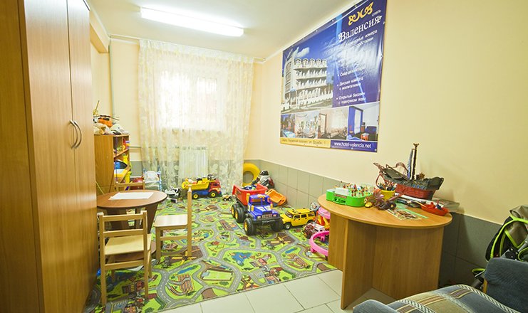 Фото отеля («Валенсия (Пионерский)» отель) - Детская комната