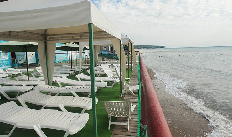 Фото отеля («Восток» пансионат) - Пляж