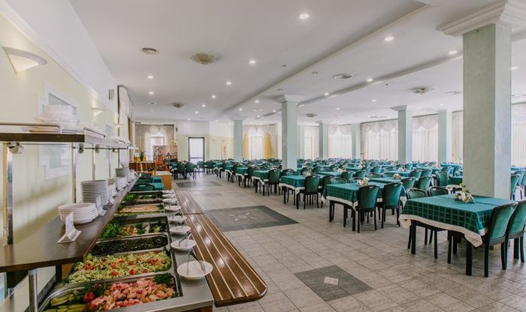 Фото отеля («Зеленый Гай» санаторий) - Столовая
