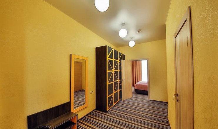 Фото отеля («Жемчужина моря» санаторий) - Апартаменты 4-местный 2-комнатный корпус 4