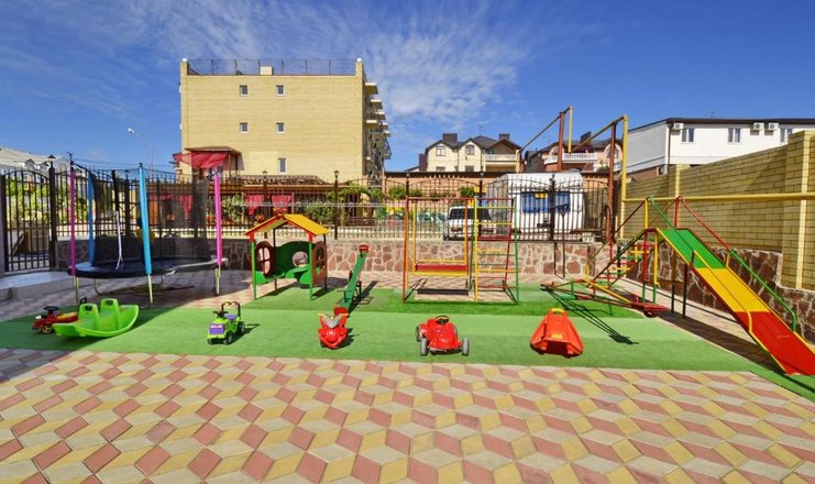 Фото отеля («Зиридис» отель) - Детская площадка