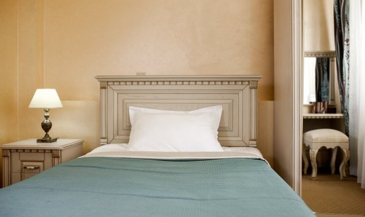Фото отеля («Золотой колос» санаторий) - Коттедж 3-местный с 2 спальнями