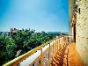«Версаль» гостиница - предварительное фото Балкон