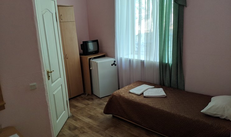 Фото номера («Юстас-Крым» гостиничный комплекс) - Стандартный 1-местный, корпус 2