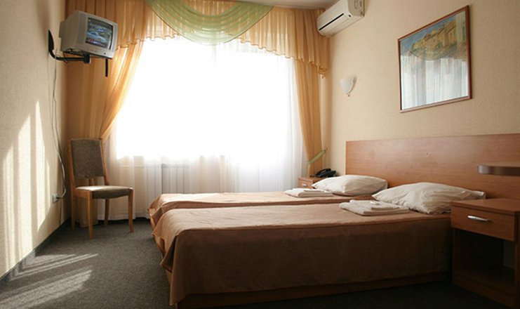 Фото отеля («Алушта» гостиница) - Стандарт 2-местный