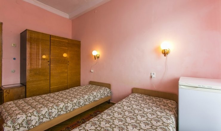 Фото отеля («Алуштинский» санаторий) - 1 категория 2-местный 1-комнатный корп.№1
