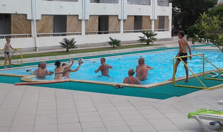 Фото отеля («Ай-Тодор-Юг» пансионат) - Водное поло в бассейне