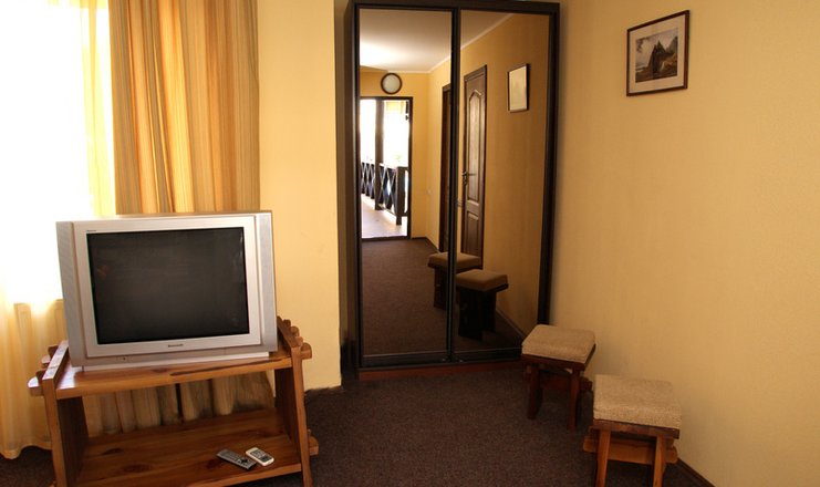 Фото отеля («Бастион» отель) - Стандартный 3-местный 2-комнатный корпус 3