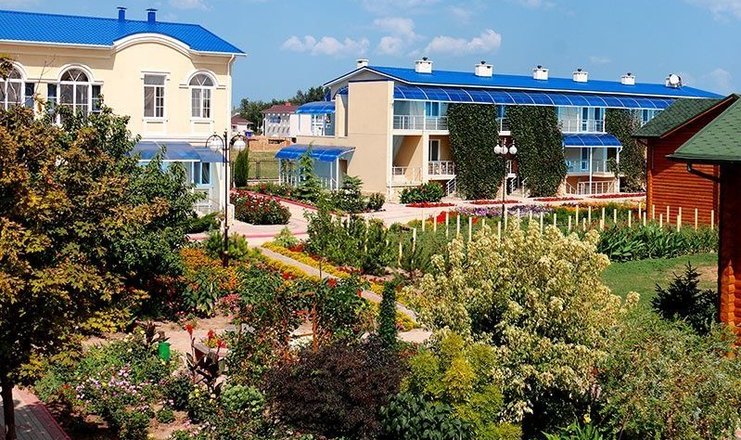 Фото отеля («Черноморская» центр отдыха) - Территория
