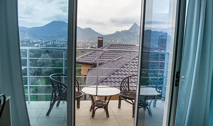 Фото отеля («Кристал» отель) - Стандарт 2-местный с балконом с видом на горы