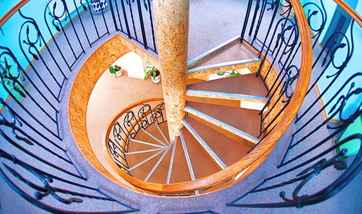 Фото отеля («Дельта» гостиница) - Вид лестницы