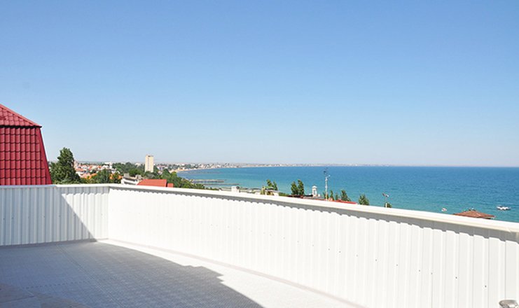 Фото отеля («Феодосия» отель) - Вид на море со смотровой площадке на этаже