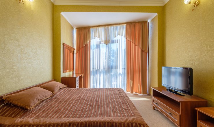 Фото отеля («Феодосия» отель) - Полулюкс 2-местный панорамный