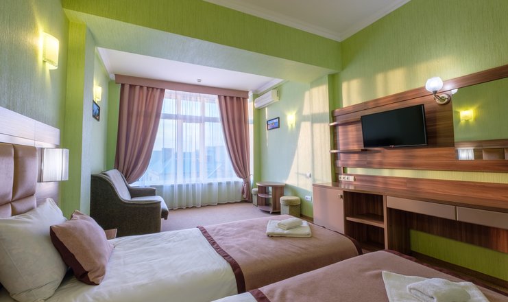 Фото отеля («Феодосия» отель) - Стандарт улучшенный 2-местный категории В