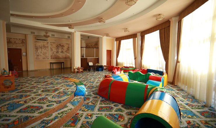 Фото отеля («Империя» санаторно-оздоровительный комплекс) - Детская комната