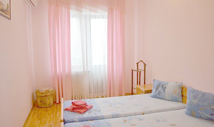 Фото отеля («Крым» отель) - Апартаменты 2-местные 1-комнатные без доп.места