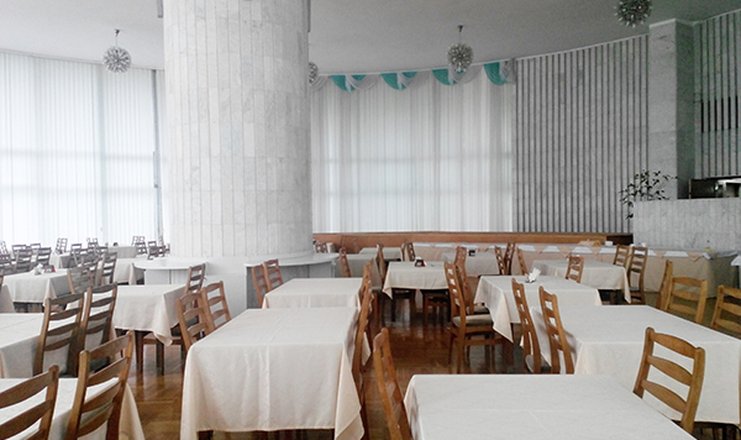Фото отеля («Морской Прибой» санаторий) - Столовая