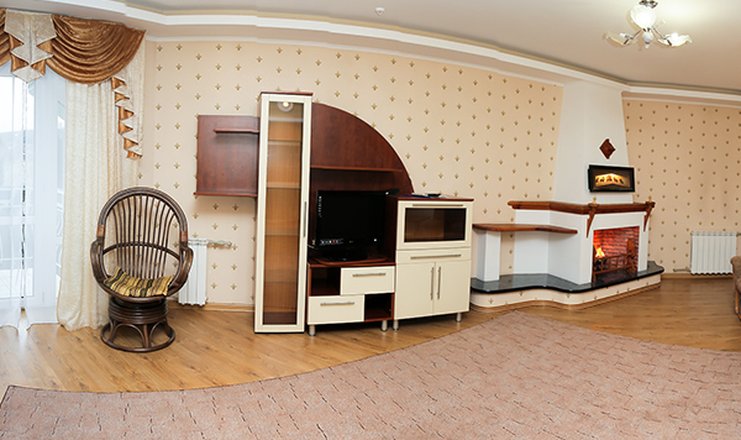 Фото отеля («Москва» гостиница) - Апартаменты Б 4-местные 2-комнатные 3 этаж