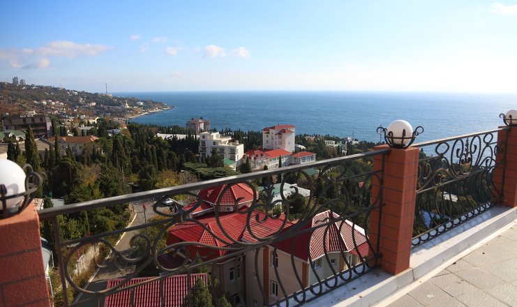 Фото отеля («Небо» отель) - Вид на окрестности с балкона