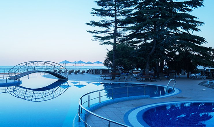 Фото отеля («Ривьера Санрайз» отель) - Открытый бассейн