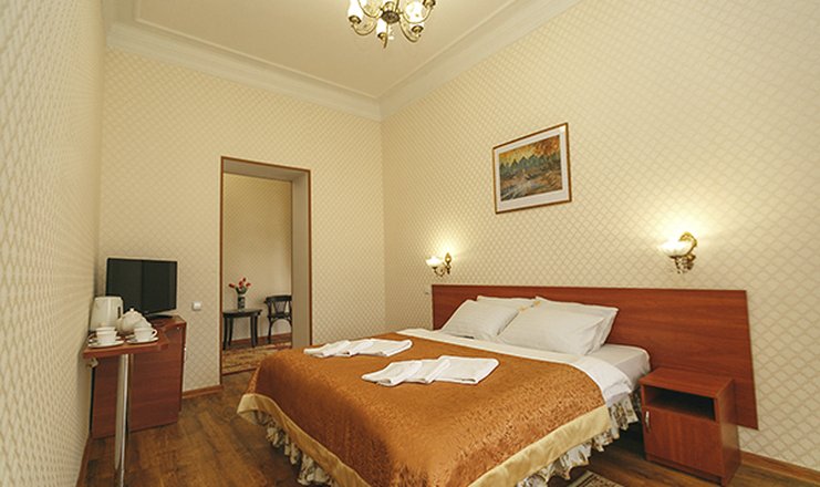 Фото отеля («Романова» парк-отель) - Полулюкс 2-местный 2-комнатный