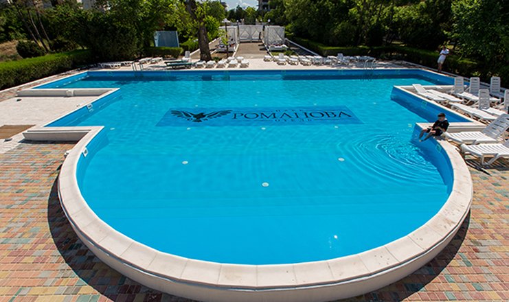 Фото отеля («Романова» парк-отель) - Открытый бассейн