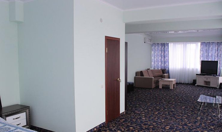 Фото отеля («Савита» отель) - Люкс 2-местный 1-комнатный с панорамными окнами(вид на море)