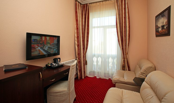 Фото отеля («Севастополь» отель) - Полулюкс 2-местный