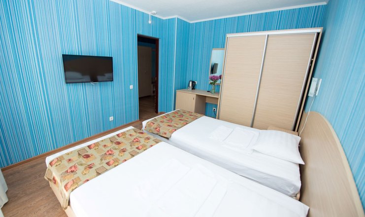 Фото отеля («Славутич» санаторий) - Family 3-местный 2-комнатный корп.1