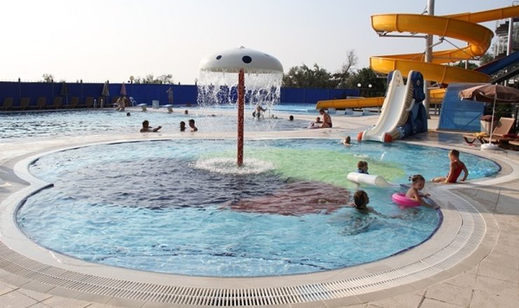 Фото отеля («Солнечный» пансионат) - Детский открытый бассейн