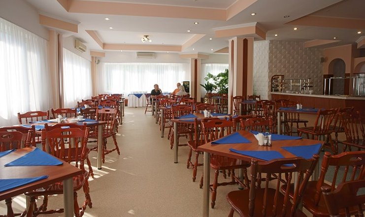 Фото отеля («Таврия» гостиничный комплекс) - Кафе