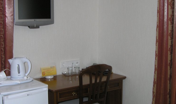 Фото отеля («Таврия» гостиничный комплекс) - Стандартный 1-местный 1-комнатный корп 1