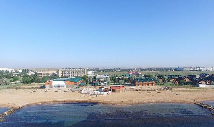 Фото отеля («Украина-1» пансионат) - Вид на территорию с моря. Пляж