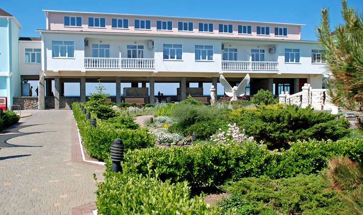 Фото отеля («Юрмино» санаторий) - Климатопавильон на берегу моря