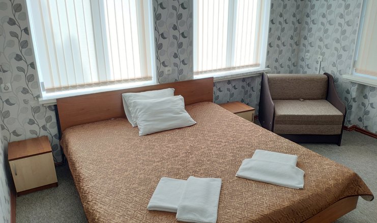 Фото отеля («Юстас-Крым» гостиничный комплекс) - Стандартный 2-местный корпус 6