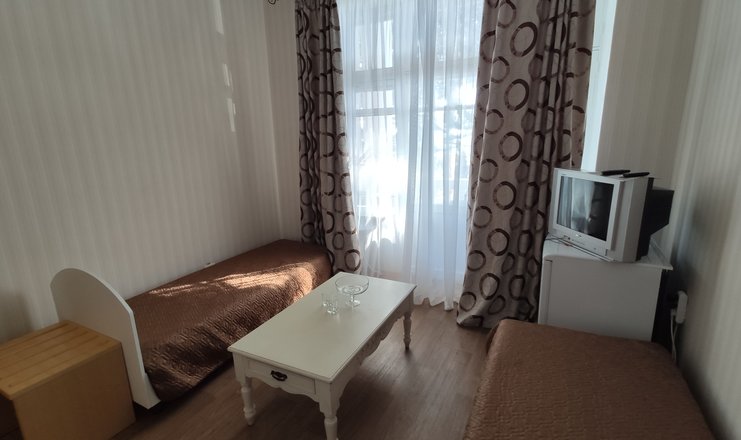 Фото отеля («Юстас-Крым» гостиничный комплекс) - Стандартный 2-местный без КД, корпус 3
