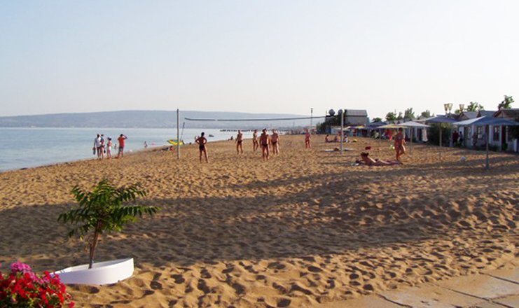 Фото отеля («Золотой пляж» туристско-оздоровительный комплекс) - Пляжный волейбол