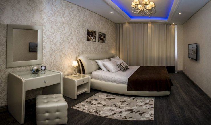 Фото отеля («Интурист - Новгород» гостиница) - Апартаменты VIP 4-местный 3-комнатный