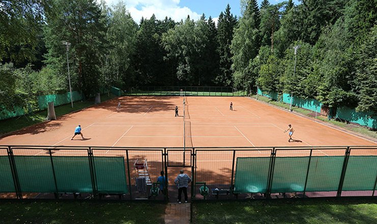 Фото отеля («Барвиха» санаторий) - Теннисный корт
