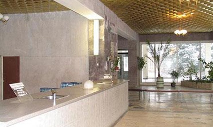 Фото отеля («Дорохово» санаторий) - Бювет с минеральной водой