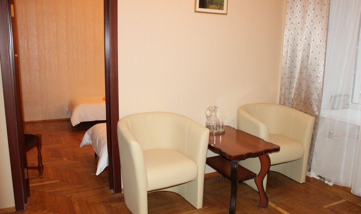 Фото отеля («Ерино» санаторий) - Семейный Улучшенный 3-местный 3-комнатный