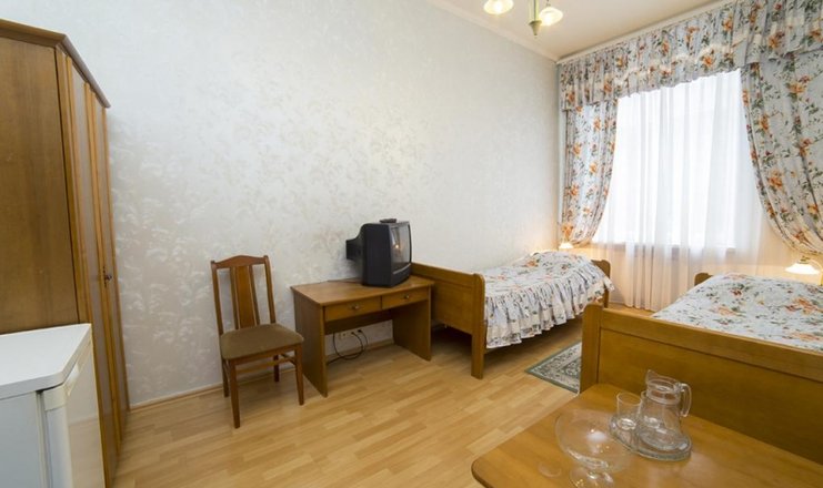 Фото отеля («Литвиново» санаторий) - Стандартный 3-местный 2-комнатный 
