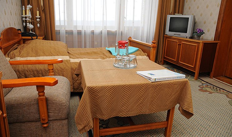 Фото отеля («Русь» санаторий) - Стандартный 4-местный 2-комнатный (2 класса)