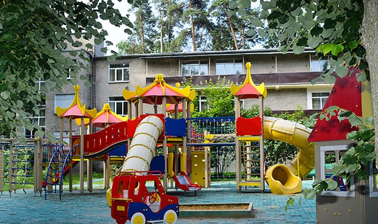 Фото отеля («Удельная» санаторий) - Детская площадка