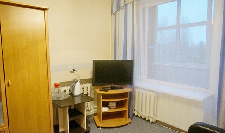 Фото отеля («Хилово» санаторий) - Стандарт 2-местный 2-комнатный