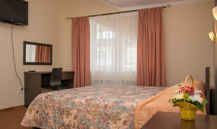 Фото отеля («Маяк» гостиница) - Бунгало MAXI 8-местный (корпус 3)