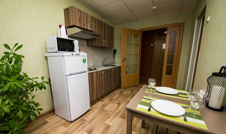 Фото отеля («Новочеркасск» гостиничный комплекс) - Люкс 2-местный (с кухонным уголком)